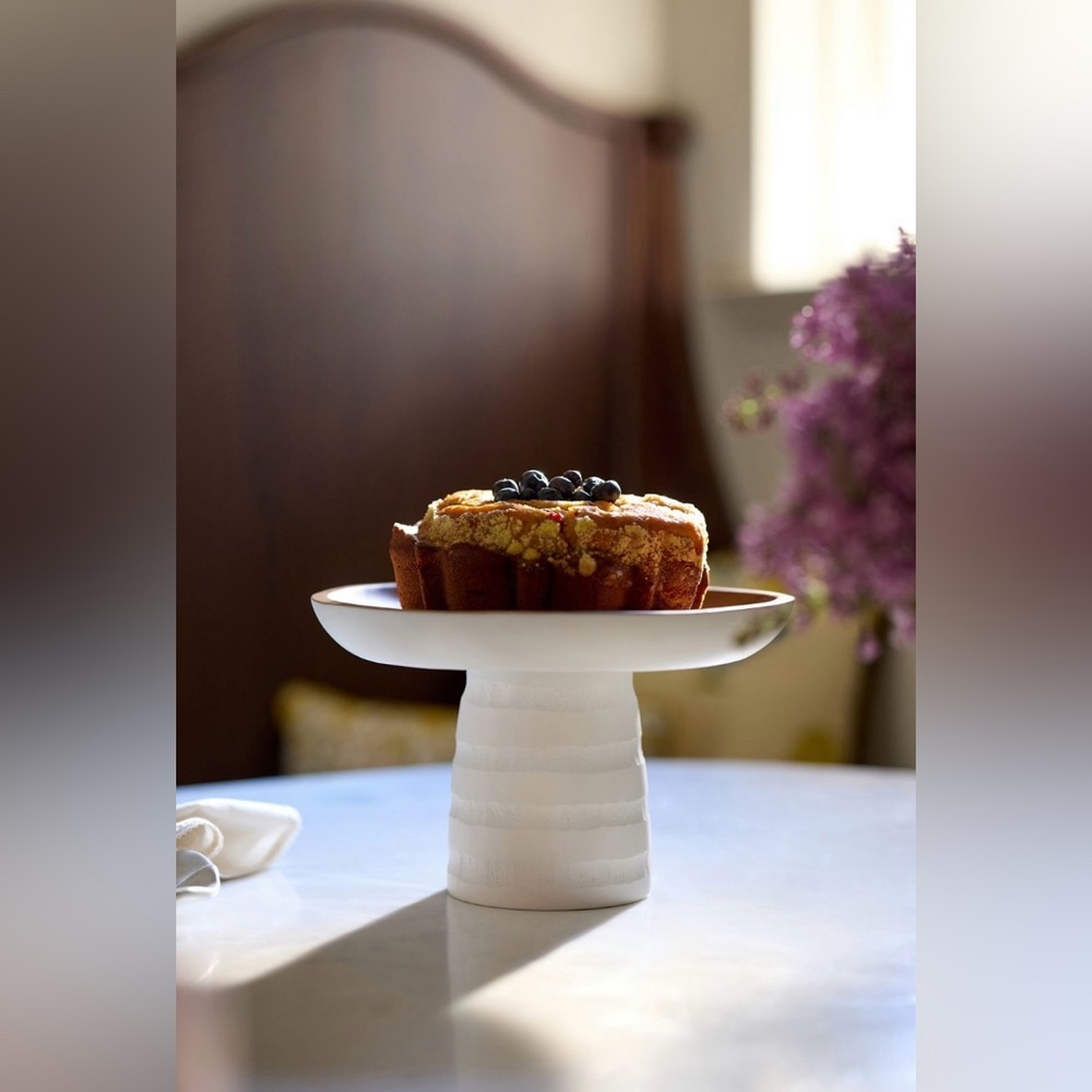 ▪️NWT Anthropologie Samba Acacia Wood
Cake Stand